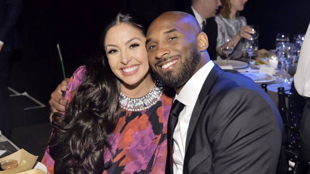 Vanessa Bryant Reacts to Lakers Touching Tribute to Kobe and Gigi - www.etonline.com - Los Angeles