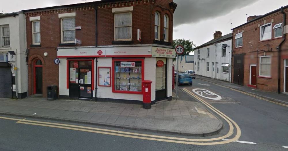 Masked robbers armed with shotgun, crowbar and door enforcer escape with cash in Post Office raid - www.manchestereveningnews.co.uk