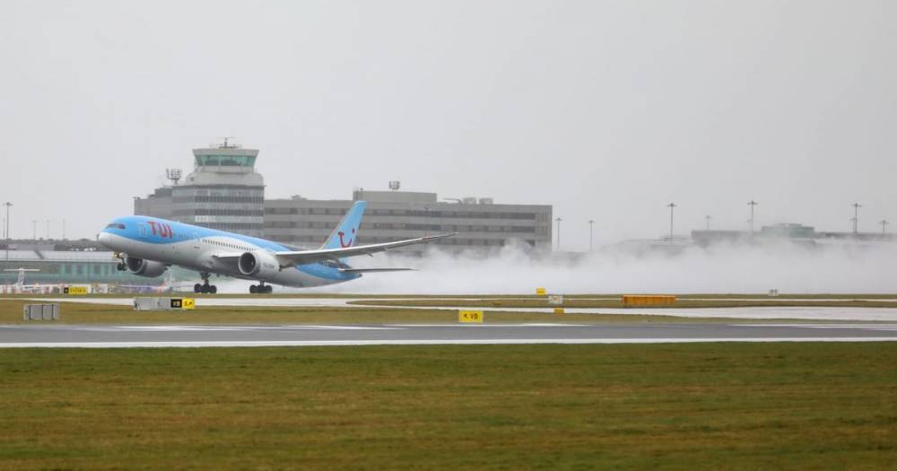 Planes forced to abort landings at Manchester Airport as pilots battle against Storm Ciara - www.manchestereveningnews.co.uk - Britain - Scotland - Manchester - Barbados