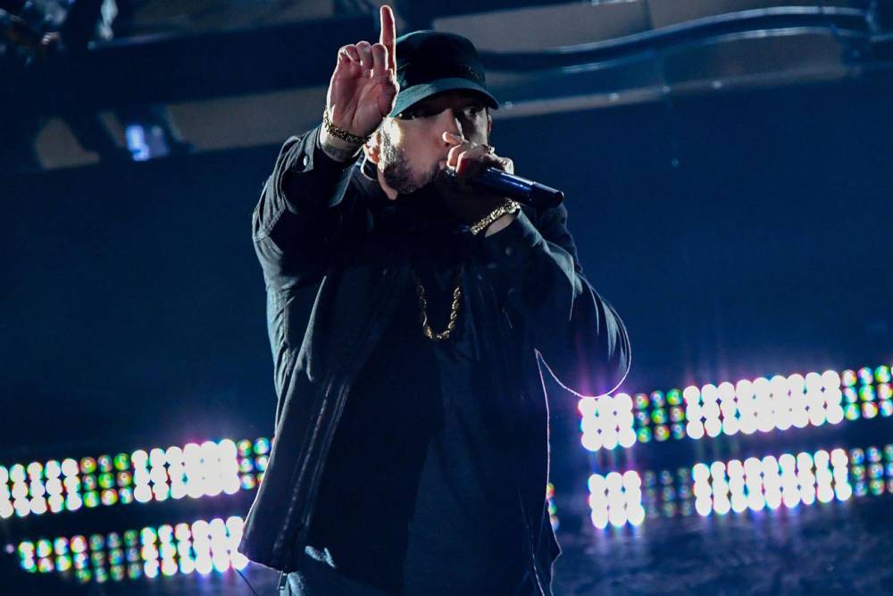 Why That Surprise Eminem Performance Happened at the Oscars - www.tvguide.com