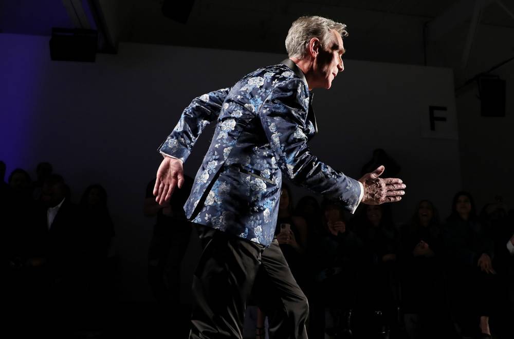 Bill Nye Shows Off Slick Dances Moves to Lizzo's 'Juice' at 2020 NYFW: Watch - www.billboard.com - New York