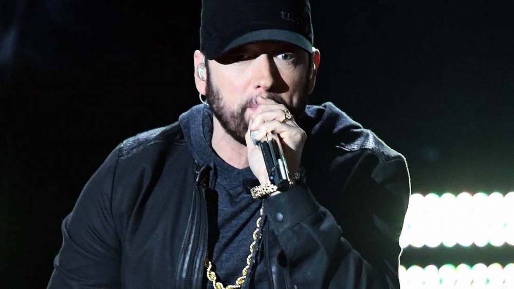 Oscars: Eminem Gives Surprise Performance of "Lose Yourself" From '8 Mile' - www.hollywoodreporter.com