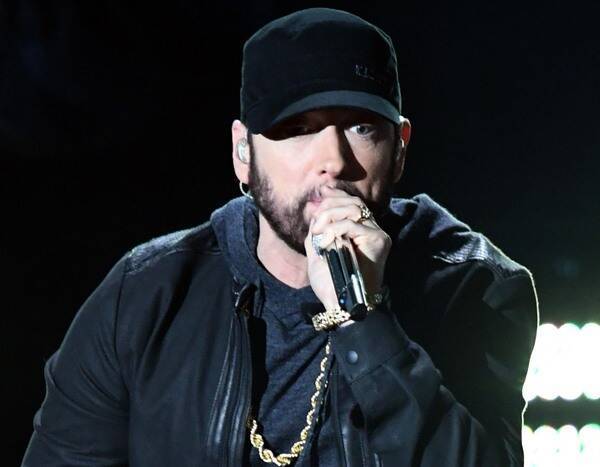 Eminem Tells the 2020 Oscars to ''Lose Yourself'' With Surprise Performance - www.eonline.com