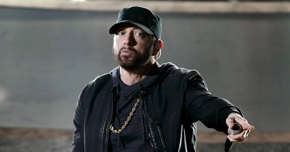Eminem Makes Surprise Appearance, Performs ‘Lose Yourself’ at the 2020 Oscars — and the Audience Isn’t Sure How to React - www.usmagazine.com - Los Angeles
