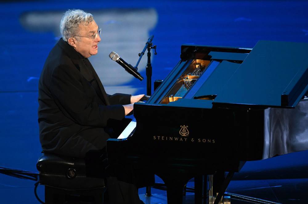 Randy Newman Performs Jaunty 'I Can't Let You Throw Yourself Away' at 2020 Oscars - www.billboard.com