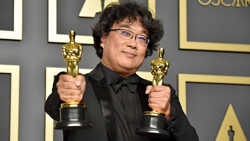 'Parasite' Director Bong Joon-ho on His 'Really F**king Crazy' Oscar Wins - www.etonline.com - Hollywood - South Korea