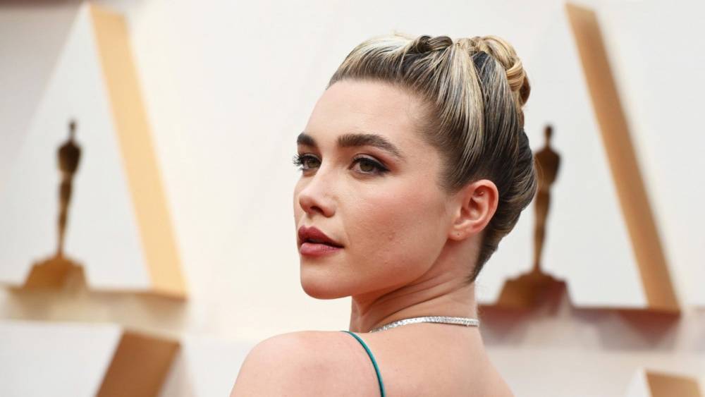 The Best Beauty Looks of 2020 Oscars: From Florence Pugh's Intricate Updo to Cynthia Erivo's Stunning Nails - www.etonline.com - Hollywood