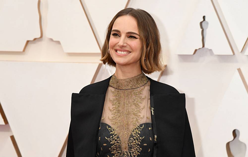 Natalie Portman’s Oscars dress featured the names of the female directors who weren’t nominated - www.nme.com