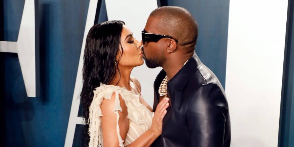 Kim Kardashian and Kanye West Passionately Kissed on the Vanity Fair Oscar After Party Red Carpet - www.elle.com - London - New York - Los Angeles