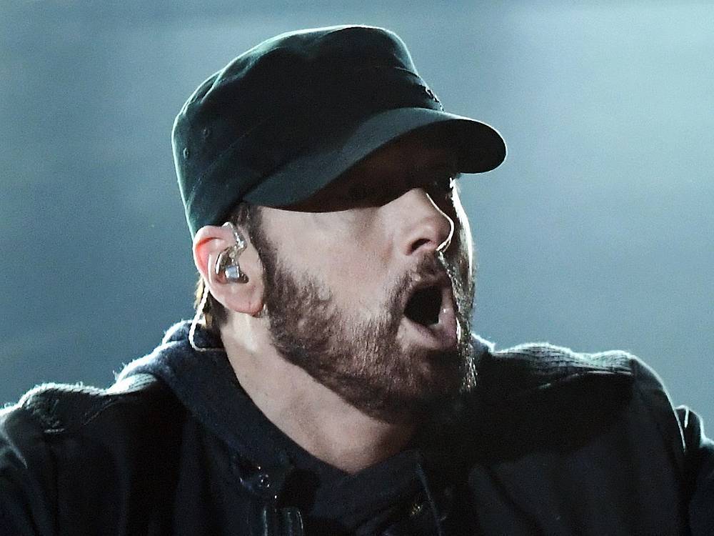 Eminem blasted for homophobic slurs after reuniting with 'Uncle' Elton John - torontosun.com