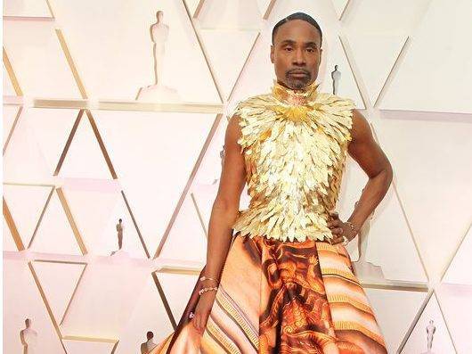 OSCARS FASHION: Billy Porter wows with cascade of gold feathers - torontosun.com