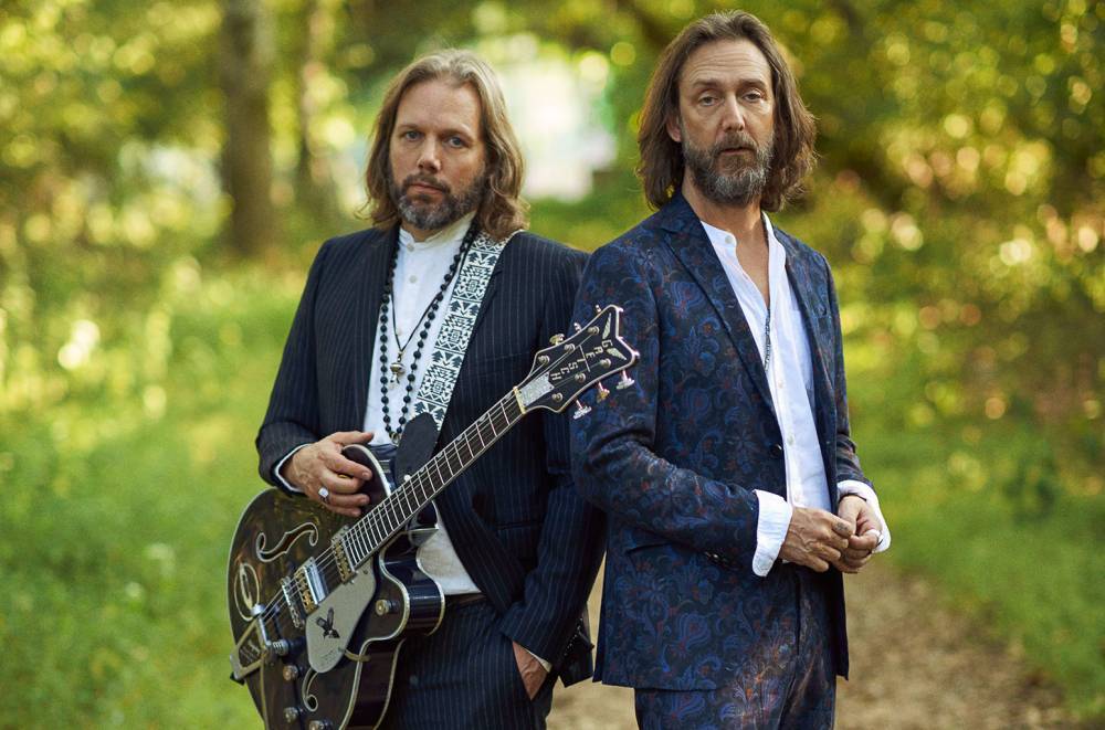 Black Crowes' Chris &amp; Rich Robinson Announce Acoustic Tour as 'Brothers of a Feather': See the Dates - www.billboard.com - London - San Francisco