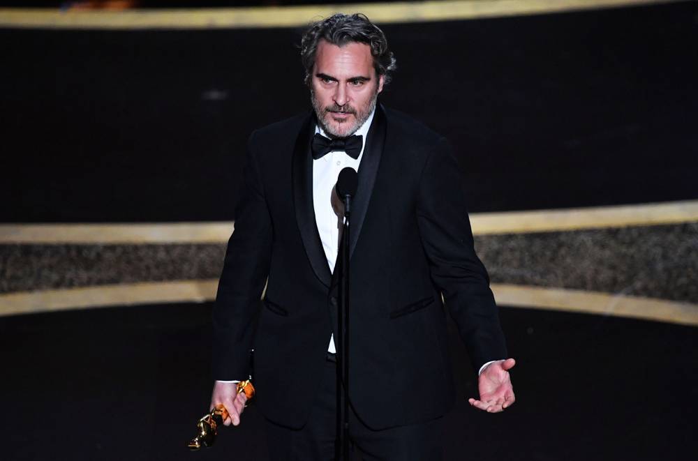 Joaquin Phoenix Quotes Song Lyric Written by Late Brother River While Accepting Best Actor Oscar - www.billboard.com - Los Angeles