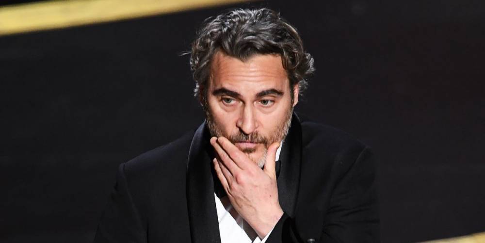 Joaquin Phoenix Remembered His Brother River in a Passionate Oscars Acceptance Speech - www.harpersbazaar.com - county Todd