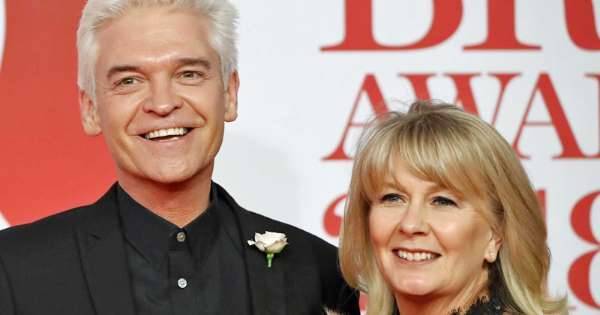 Phillip Schofield’s wife Stephanie praises presenter after he comes out as gay: ‘Everyone should be proud to live their own truth’ - www.msn.com