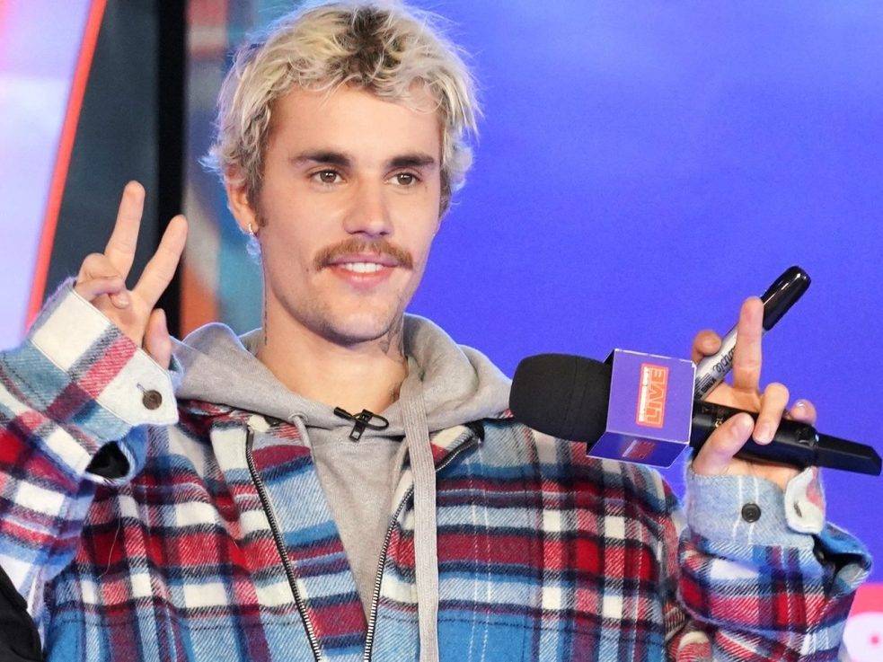 Justin Bieber vows to cure 'super silent' Lyme disease - torontosun.com