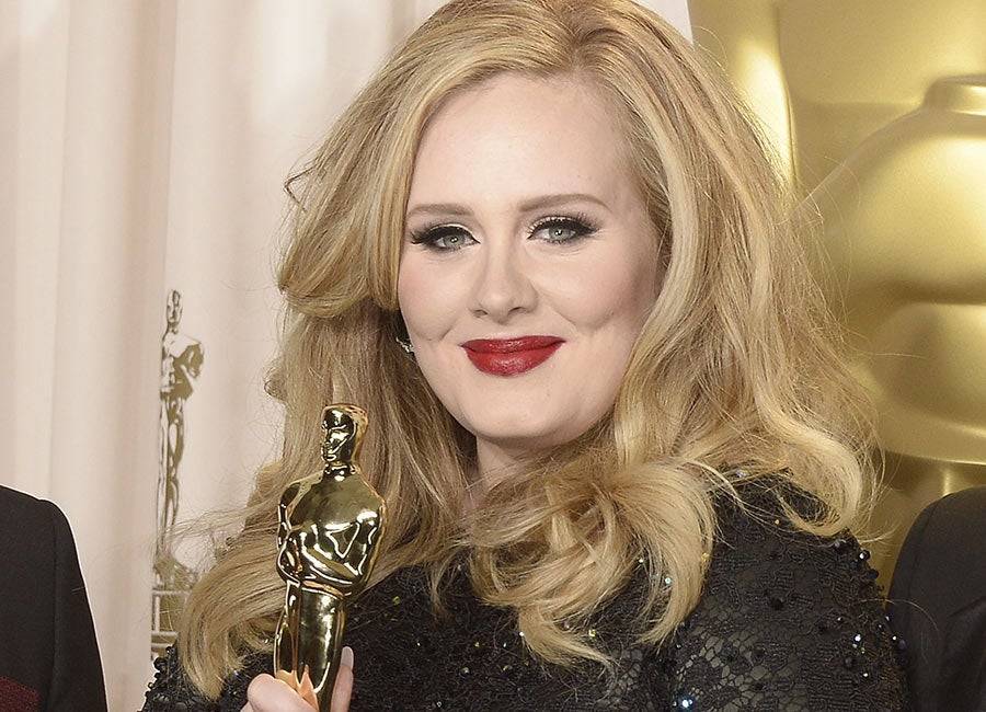 Adele looks unrecognisable at post oscars bash following further weight loss - evoke.ie - Los Angeles
