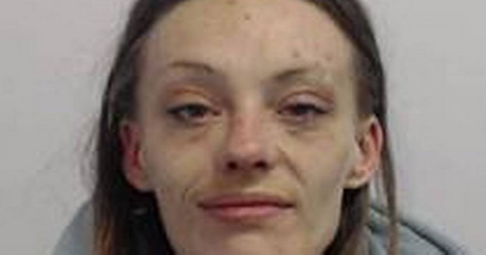Police are looking for a woman wanted on recall to prison - www.manchestereveningnews.co.uk