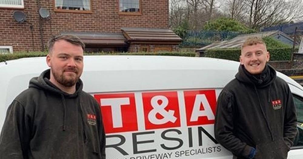 These two absolute legends have been helping repair Storm Ciara damaged fences for OAPs for free - www.manchestereveningnews.co.uk - Manchester - county Denton