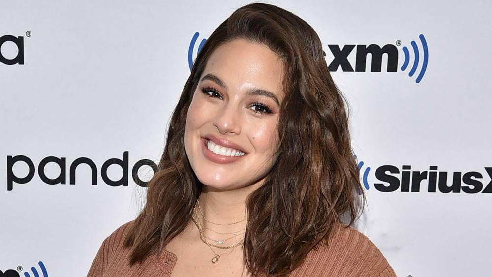 Ashley Graham Shares Photo of Her Post-Baby Body 3 Weeks After Giving Birth - www.etonline.com