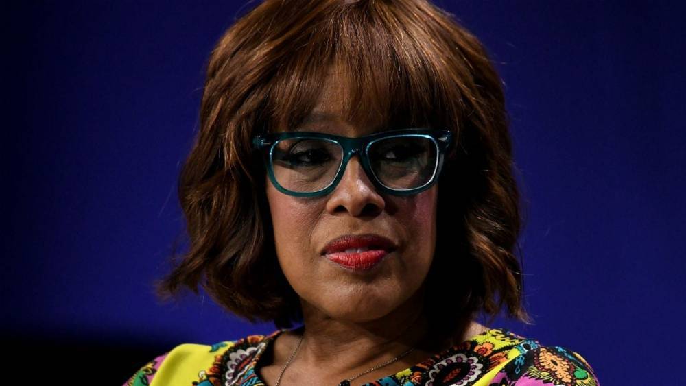 Gayle King Gets Support From Celebs and Journalists With '#IStandWithGayle' Hashtag - www.etonline.com - Indiana - county Leslie