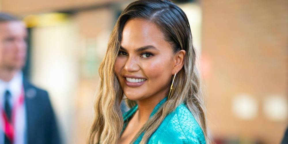 Chrissy Teigen Publicly Apologized to Beyoncé on Instagram for Being Too Awkward at Bey's Oscars Party - www.cosmopolitan.com