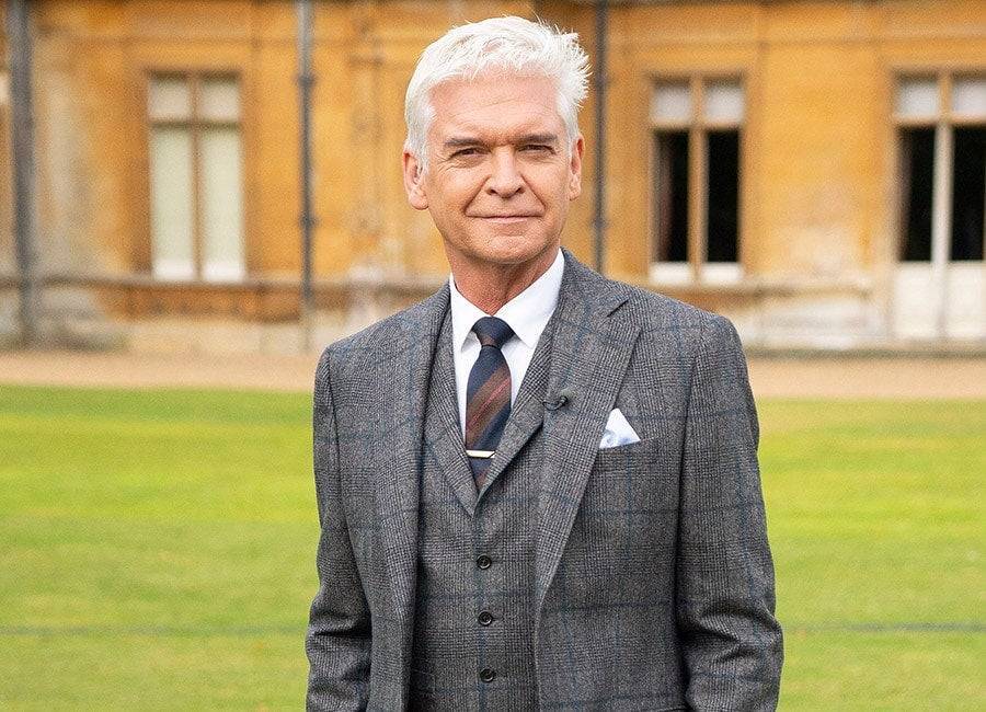 Phillip Schofield stopped Dancing on Ice rehearsals to discuss his sexuality - evoke.ie