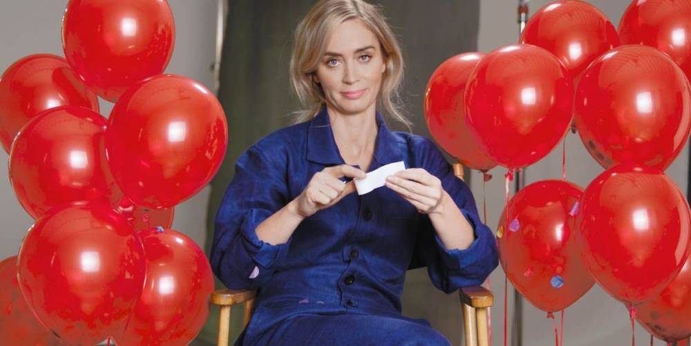 Emily Blunt Sings Billie Eilish, Reveals Her Hidden Talent, and More Playing Pop Quiz - www.marieclaire.com - USA
