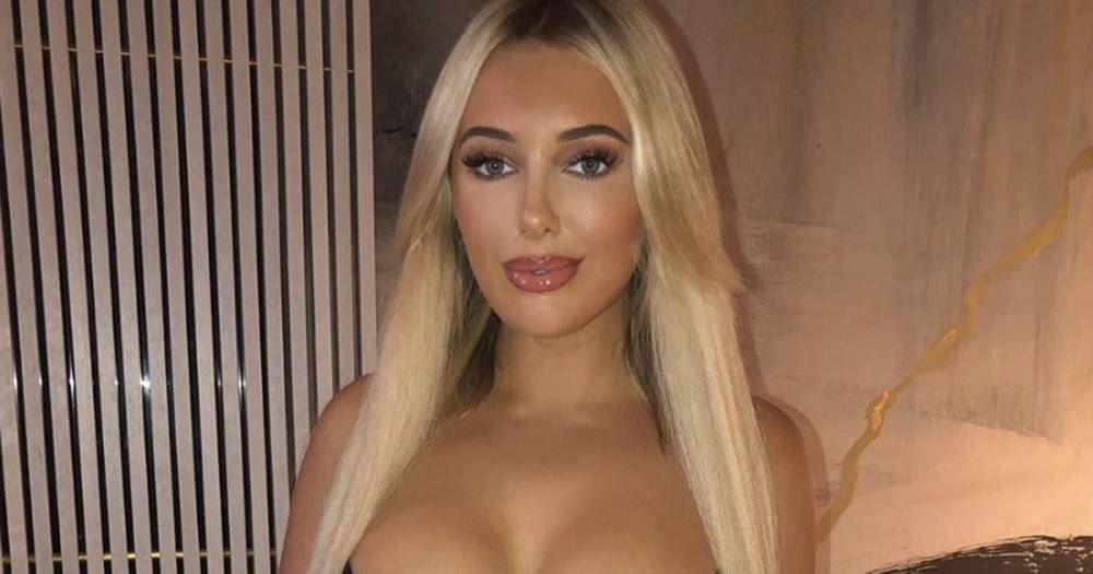 TOWIE's Amber Turner demands attention as she flaunts incredible figure in racy black lingerie - www.ok.co.uk