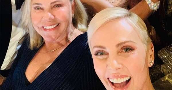Charlize Theron shares the epic star-studded selfie she took at the Oscars with Tom Hanks, Salma Hayek, Regina King and Rami Malek - www.msn.com - Britain - Los Angeles - county Hall