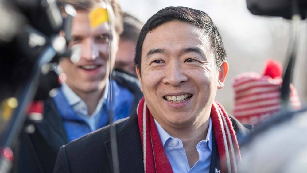 Andrew Yang Ends 2020 Presidential Campaign - www.hollywoodreporter.com - USA - city Sanchez - state New Hampshire