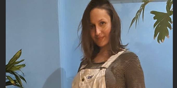 Who Is Domino Kirke, Penn Badgley's Wife and the Cofounder of a Pregnancy Care Center? - www.marieclaire.com