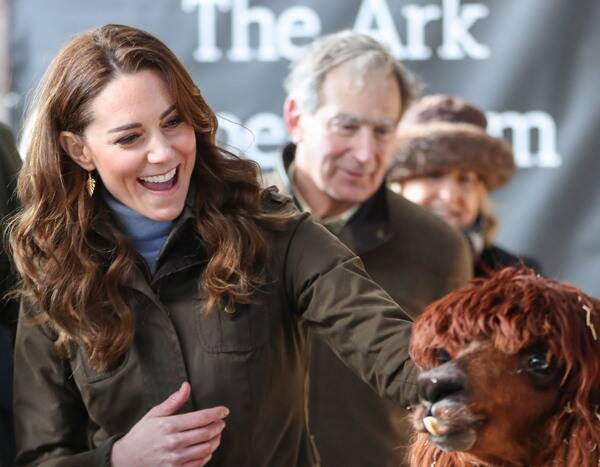Kate Middleton Makes New Animal Friends During Surprise Farm Visit - www.eonline.com - Ireland