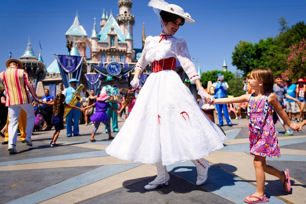 Disneyland hikes ticket prices to over $200-per-day - nypost.com - Los Angeles - California - city Anaheim