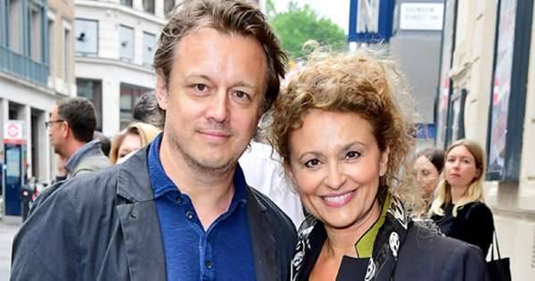 Nadia Sawalha proposes to husband Mark as they plan to renew their vows - www.msn.com