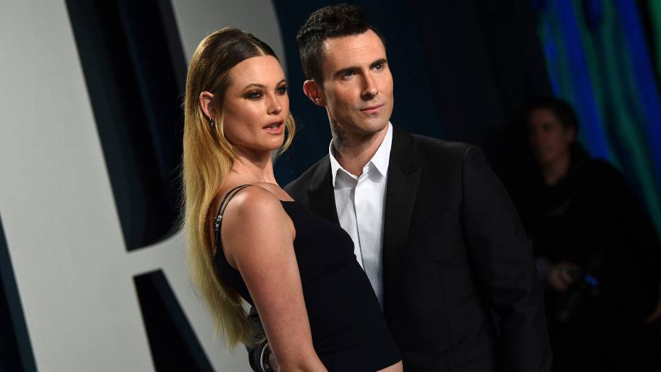 Adam Levine’s Wife Behati Prinsloo Responded to Those Pregnancy Rumors in a Subtle Way - stylecaster.com