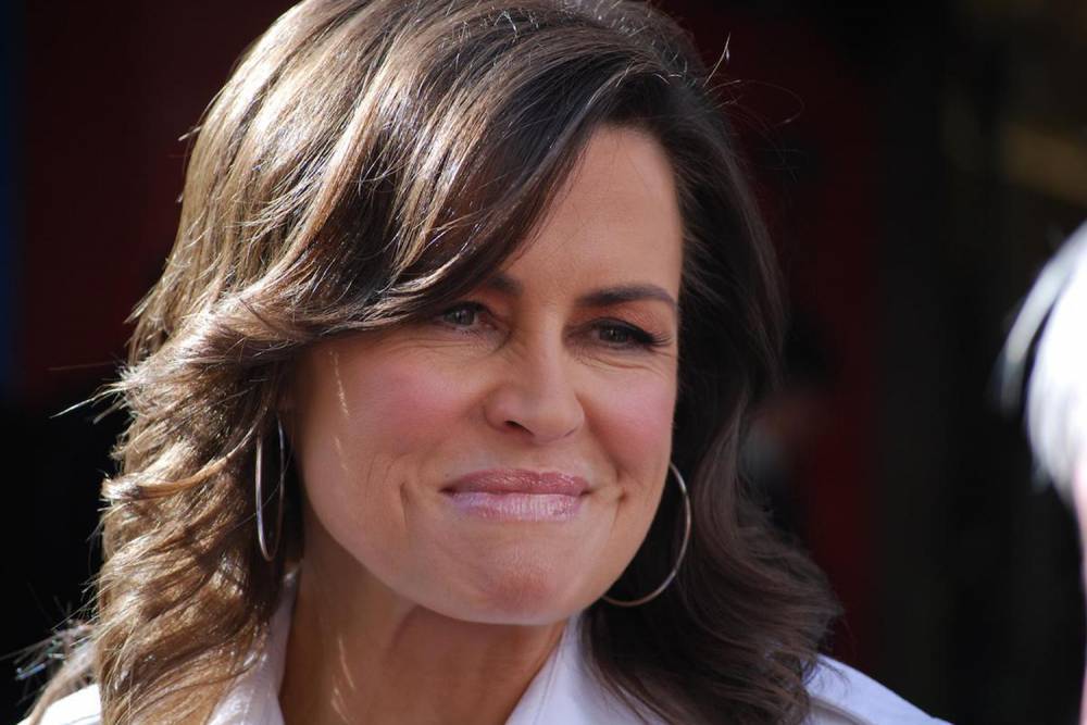 Lisa Wilkinson says working on Ambulance brought back painful memories - www.newidea.com.au