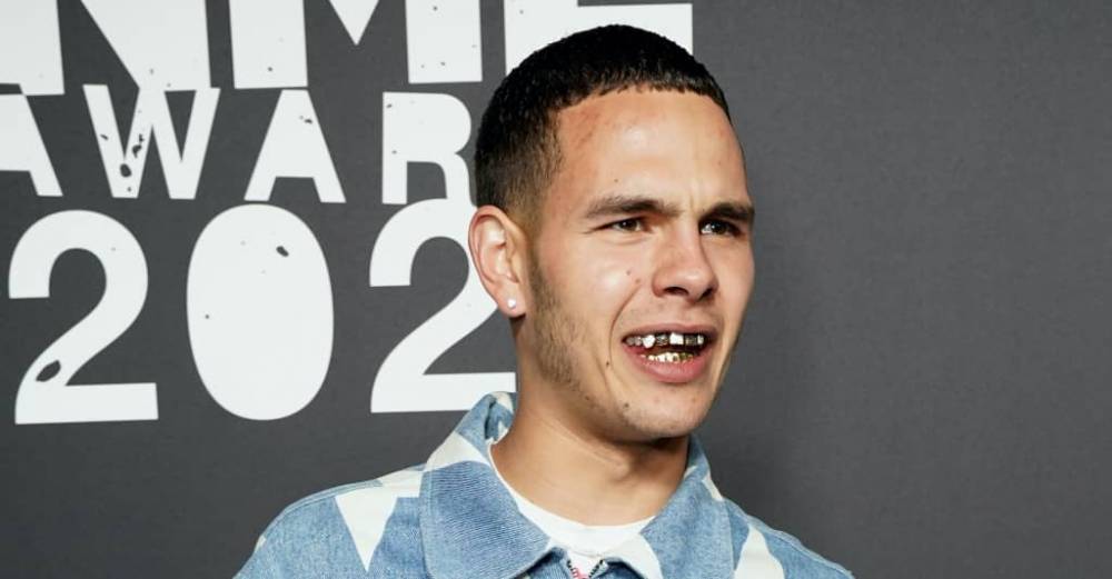 Slowthai issues apology after being removed from stage at NME Awards - www.thefader.com