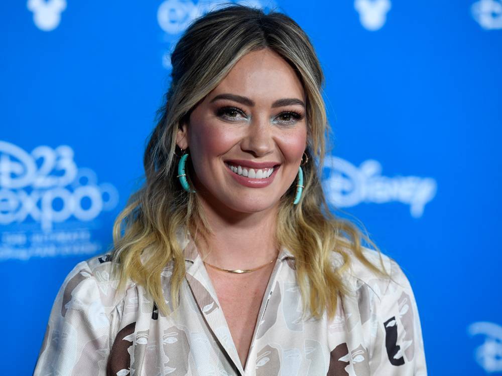 Hilary Duff releases Third Eye Blind cover with hubby - torontosun.com