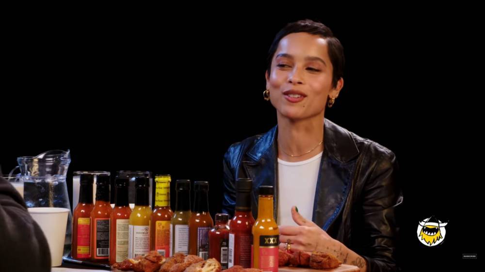 Zoë Kravitz Gets Trippy While Eating The Wings Of Death In ‘Hot Ones’ Challenge - etcanada.com