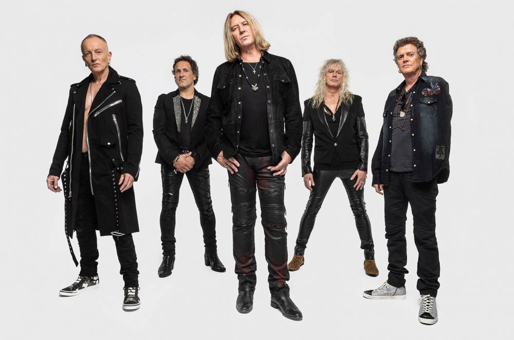 Def Leppard Announce Fall 20/20 Vision Tour With ZZ Top - www.billboard.com