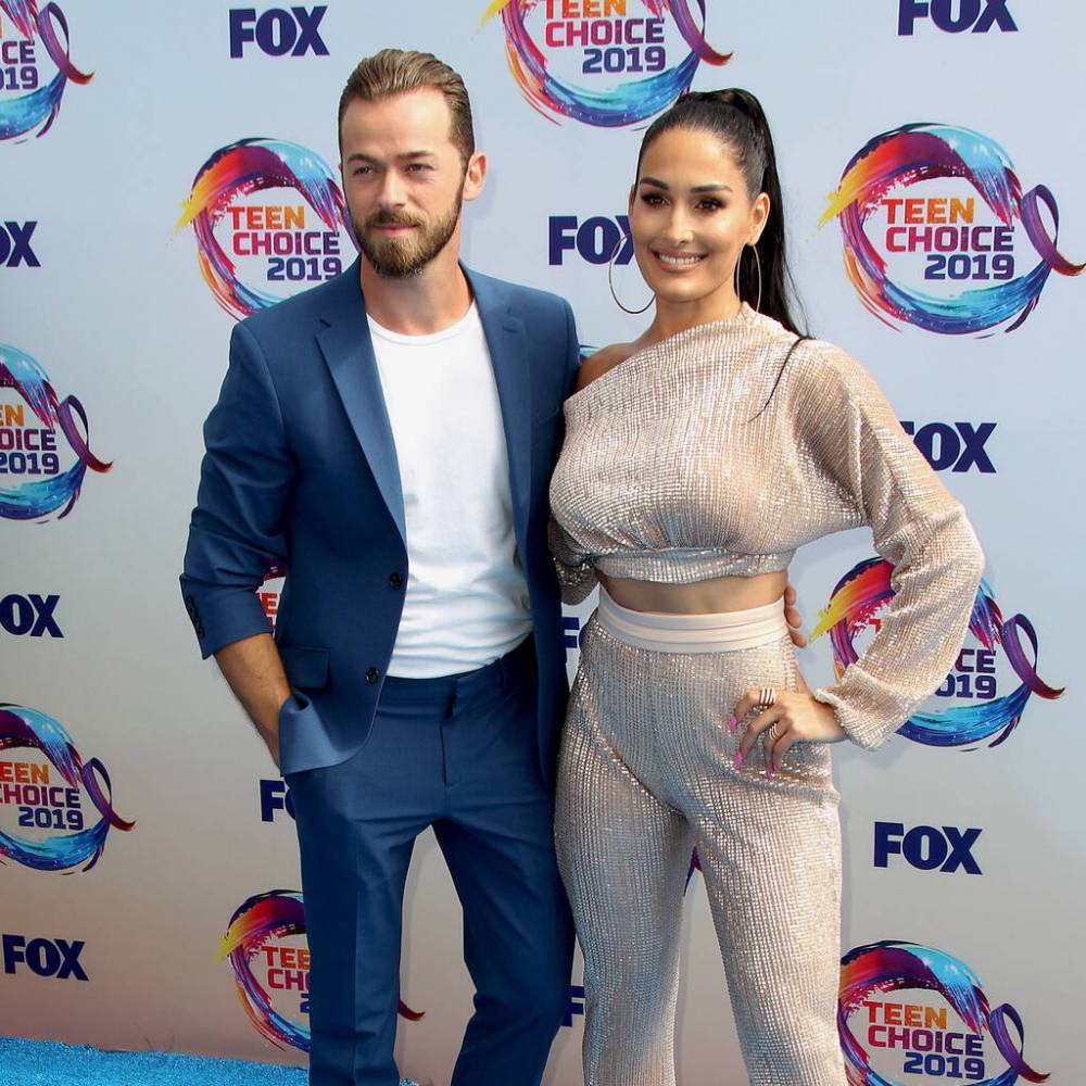 Nikki Bella and Artem Chigvintsev can’t settle on baby’s middle name - www.peoplemagazine.co.za
