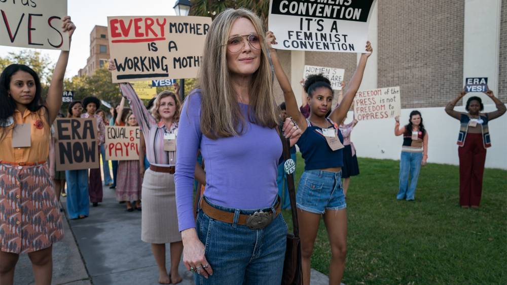 Julie Taymor’s Gloria Steinem Biopic ‘The Glorias’ Sells to LD Entertainment, Roadside Attractions - variety.com