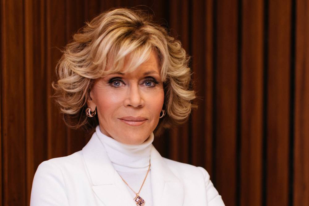 Jane Fonda says she’s finished with plastic surgery - flipboard.com