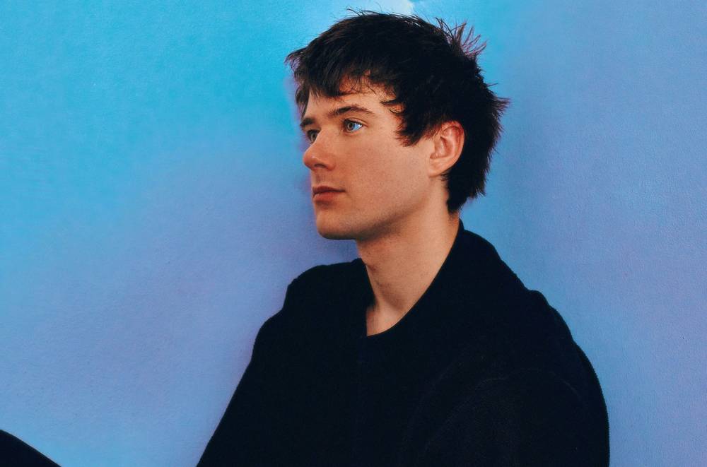 'Oh My God': Alec Benjamin Can't Turn Back Time in Introspective New Music Video - www.billboard.com