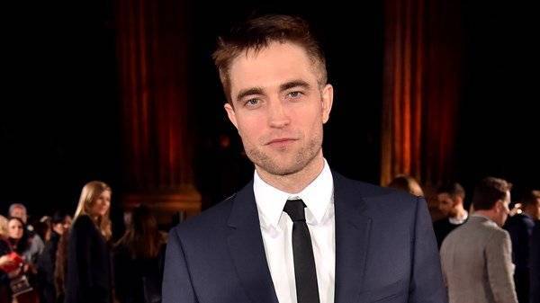 Robert Pattinson’s Batman suit unveiled for the first time - www.breakingnews.ie - Britain