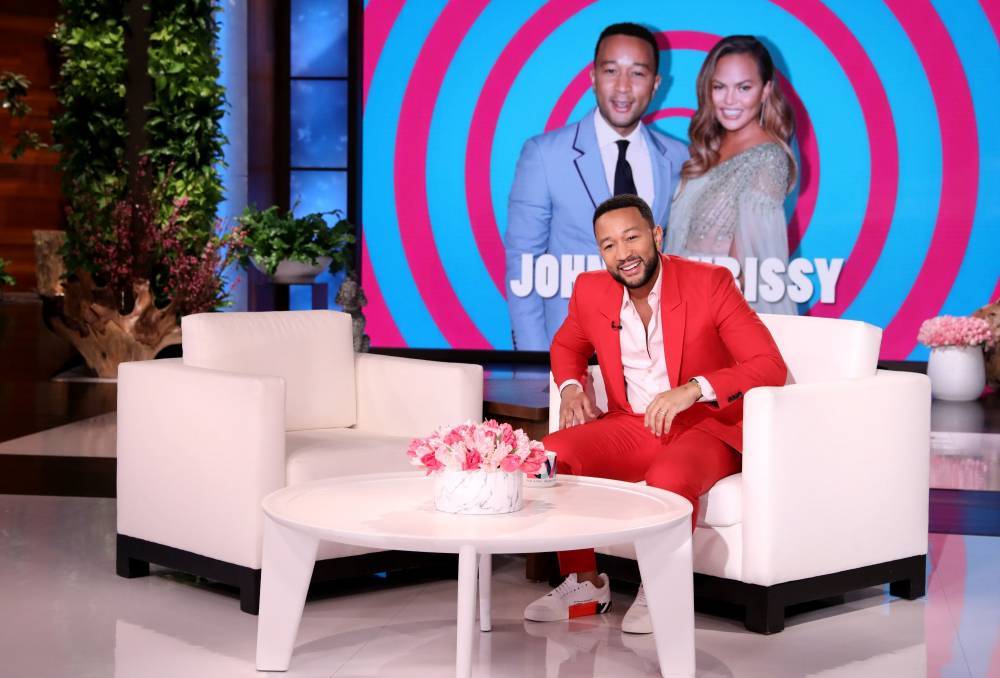 John Legend Wishes Chrissy Teigen ‘Happy Valentine’s Day’ By Paying Tribute To Her ‘Unique’ Feet - etcanada.com