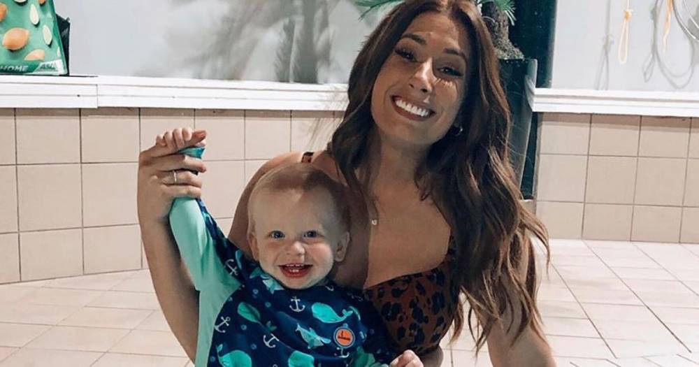 Stacey Solomon called 'inspirational' by fans as she shows off post-baby body in gorgeous snap with Rex - www.ok.co.uk