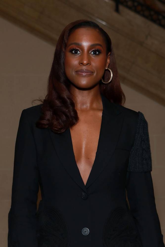 Issa Rae Reacts To That Viral Photo In Which She Appears To Avoid Lisa Rinna At Fashion Week - etcanada.com - New York