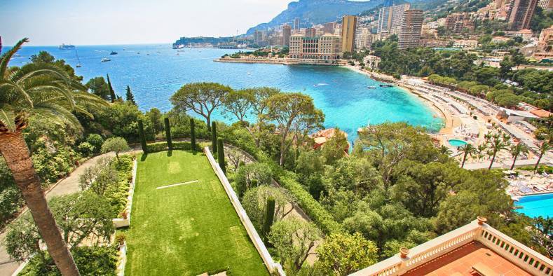 Karl Lagerfeld’s Mansion on the French Riviera Is Available for Rent - www.wmagazine.com - France